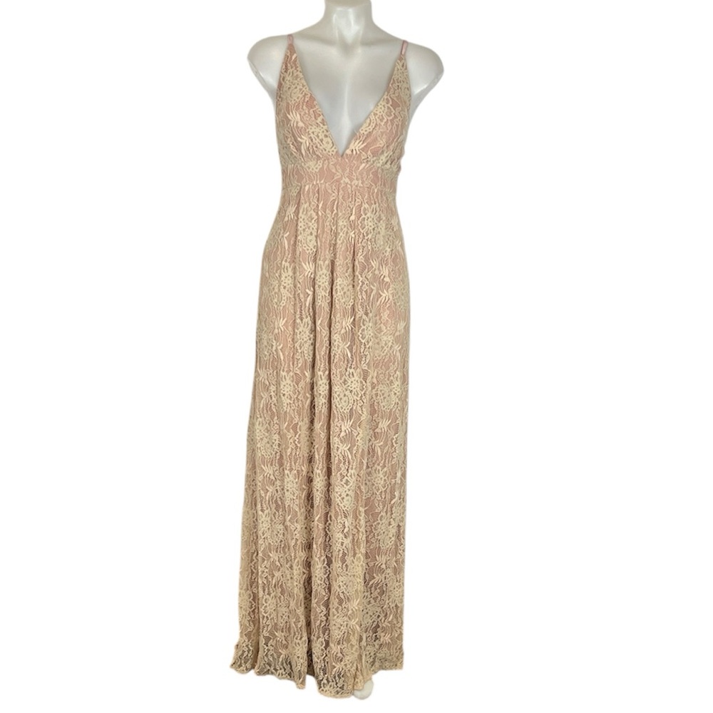 Lulus woman’s dusty pink cream lace maxi dress size medium NWT